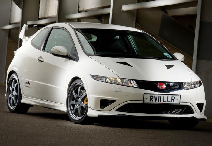 Το Honda Civic Type R MUGEN 2,2 κατασκευάστηκε ώστε να αποδοθεί φόρος τιμήςστον κινητήρα Κ20, του οποίου η παραγωγή σταμάτησε.